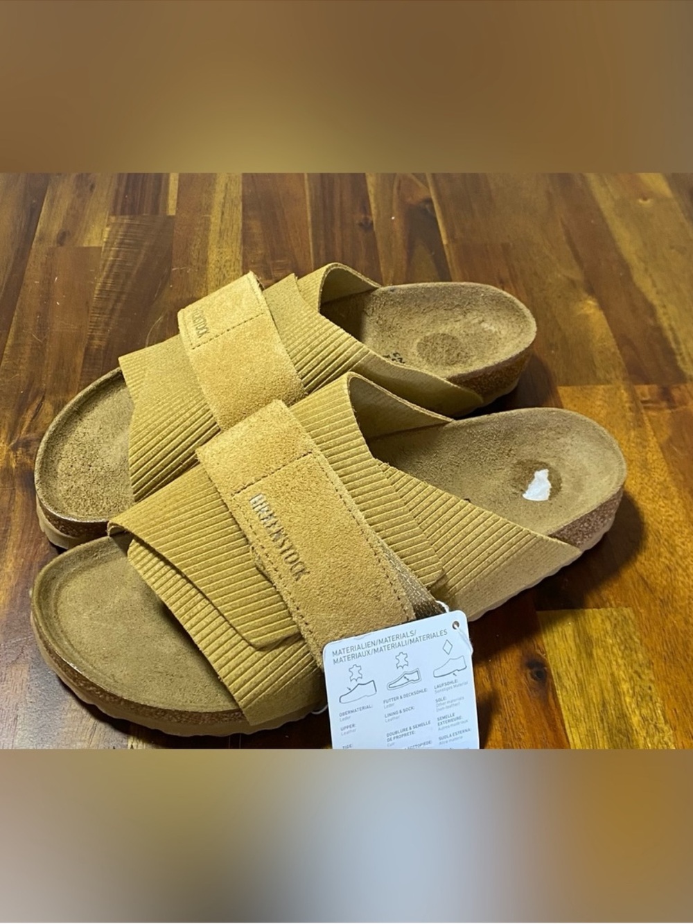 NWT Birkenstock women's
Suede Slide Sandals relaxed feet, vacation, summer.